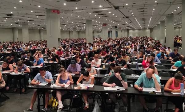 留学生考试现场