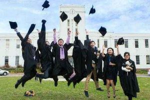 澳洲本科市场营销挂科没毕业怎么办？