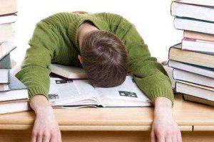 帮写留学作业如何“Critical Writing”?