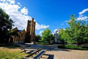 澳洲本科Marketing课程辅导—人力资源院校介绍