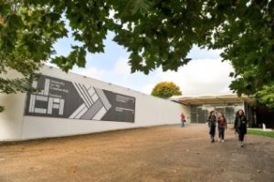 创意艺术大学Essay辅导润色修改课程