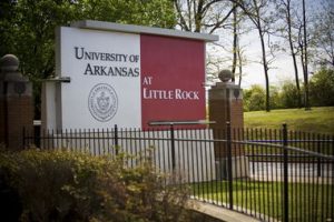 阿肯色大学小石城分校论文补习辅导