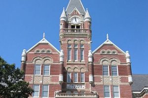 富兰滋大学论文补习辅导