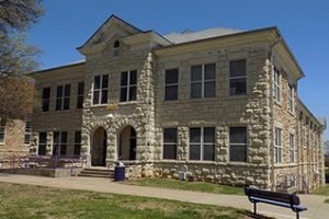 哈斯克尔印第安国民大学论文补习辅导