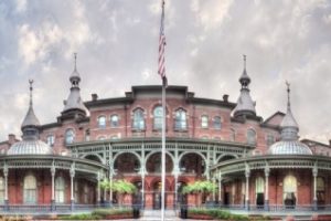 坦帕大学论文补习辅导