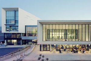 加州大学圣地亚哥分校论文补习辅导