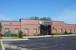 麦道尔大学论文补习辅导