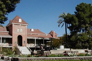 亚利桑那大学论文补习辅导