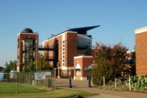 中央俄克拉荷马州立大学论文补习辅导