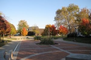 东伊利诺伊大学论文补习辅导