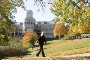 罗伯特莫里斯大学论文补习辅导