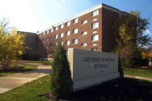 美国威斯康辛大学里弗福尔斯分校论文补习辅导