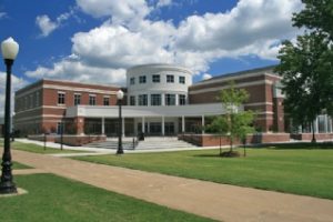 休斯顿大学市中心分校论文补习辅导