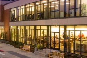 华纳太平洋学院论文补习辅导