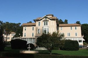 那慕尔圣母大学论文补习辅导