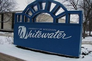 威斯康星大学白水分校论文补习辅导