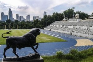 约翰逊C.史密斯大学论文补习辅导