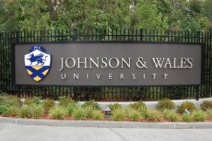 强生威尔士大学论文补习辅导