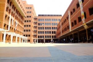 东西大学论文补习辅导