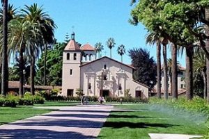 圣塔克拉拉大学论文补习辅导