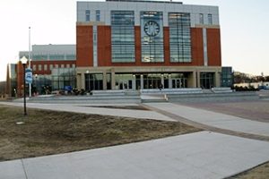 南康涅狄格州立大学论文补习辅导