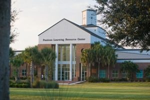 华纳大学论文补习辅导