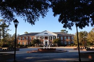 卡罗莱纳海岸大学论文补习辅导