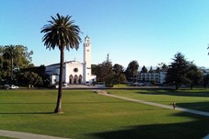 洛约拉马利蒙特大学论文补习辅导